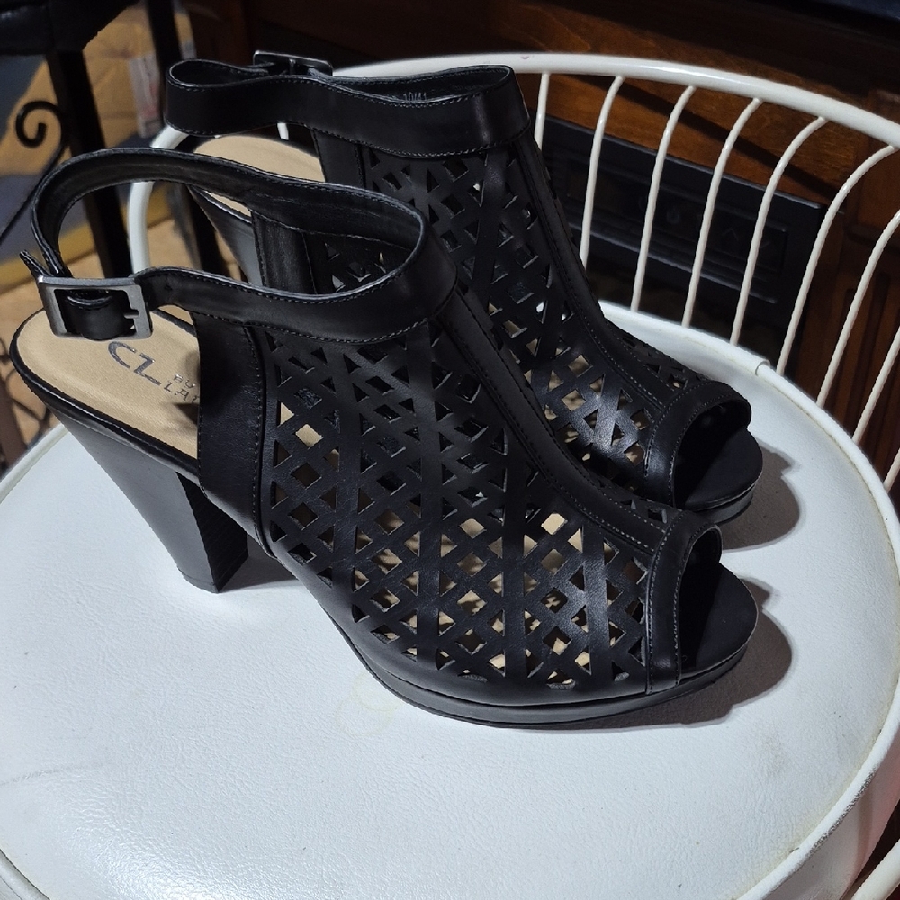 CL By Laundry Black Heeled Shoes With Cut Out Design